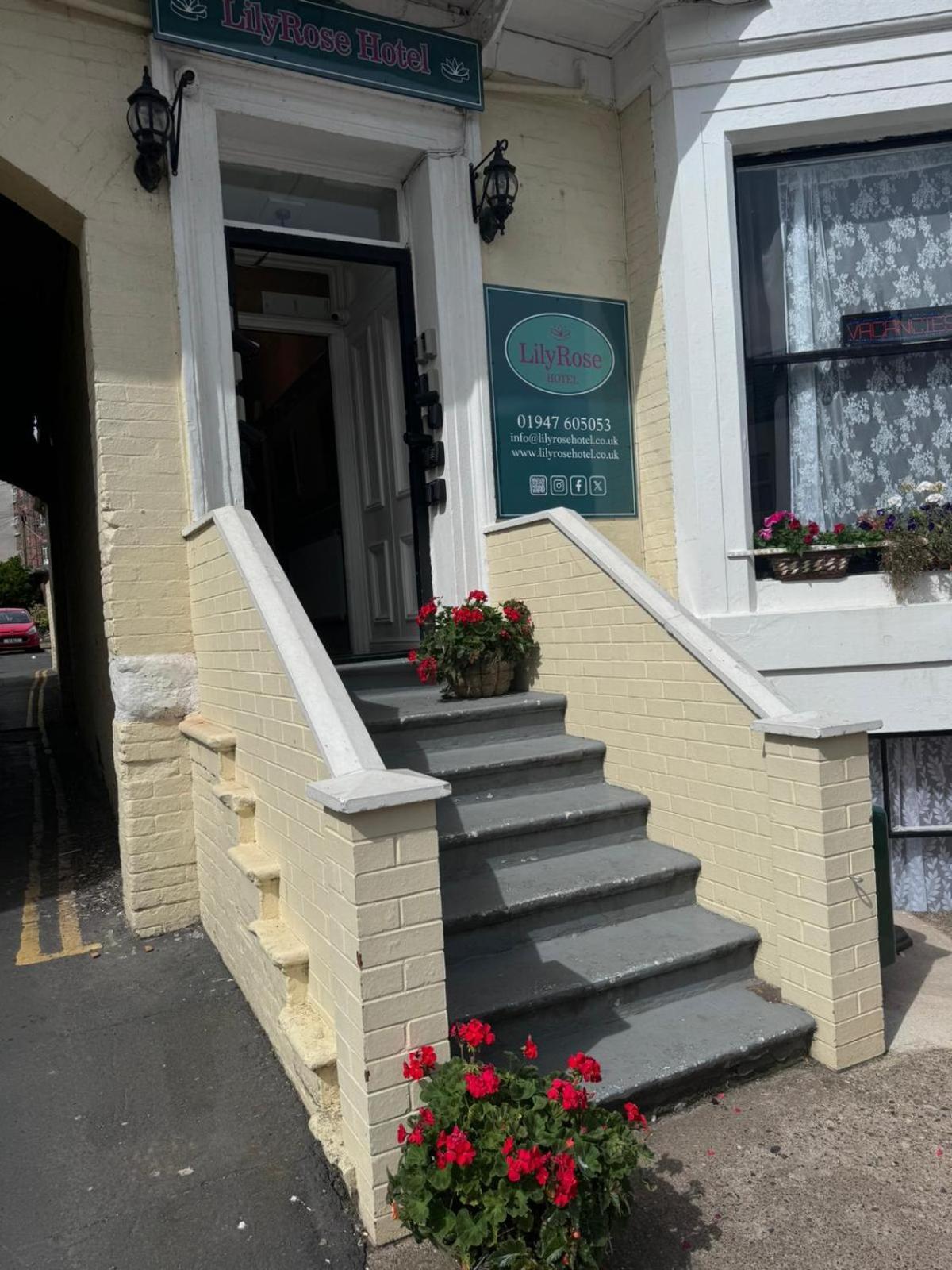 Lilyrose Hotel Whitby Exterior foto